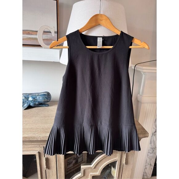 SPANX Yes Pleats Peplum Tank in Very Black Size XSmall - Picture 1 of 8